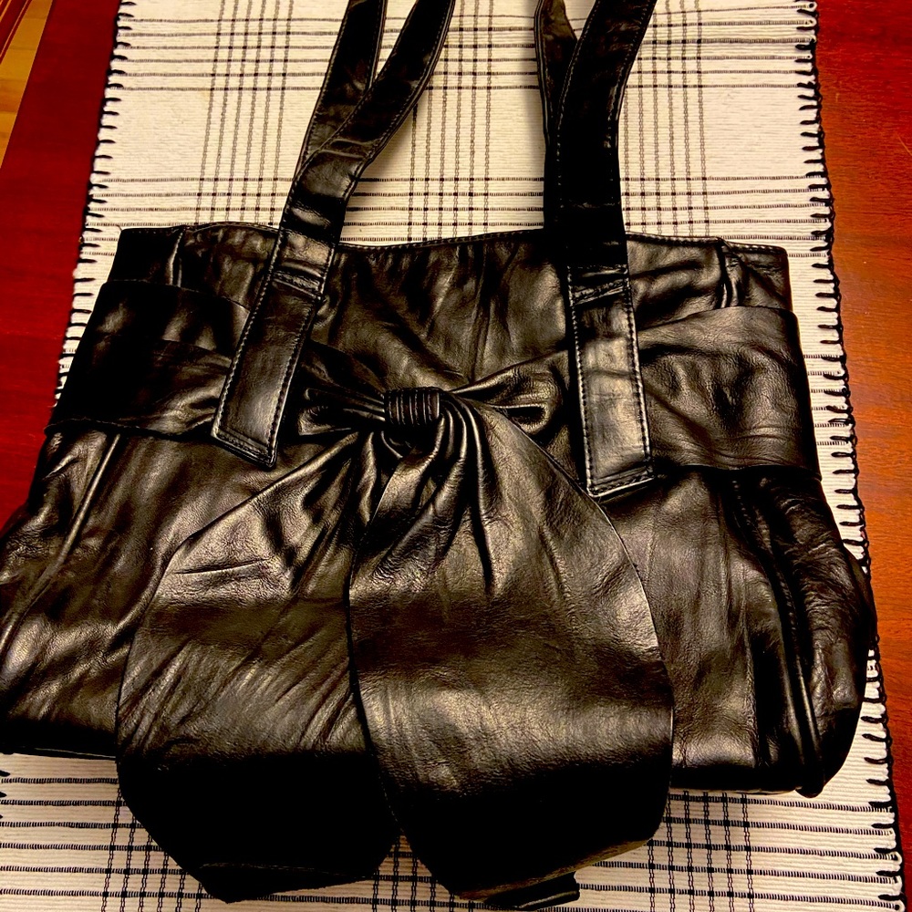 Susan Farber black leather signed  designer purse